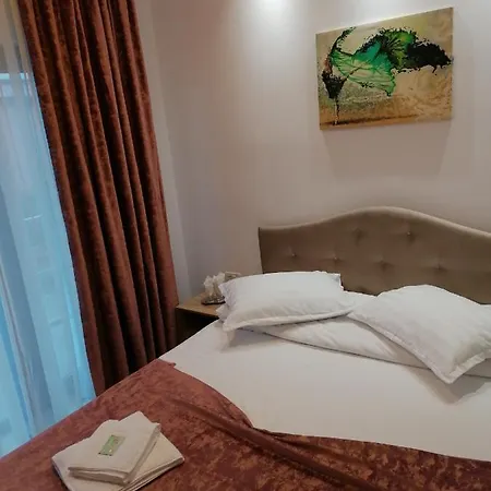 Casa Constantin Vic Gæstehus