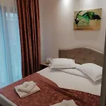 Casa Constantin Vic Гостевой дом Эфорие Норд